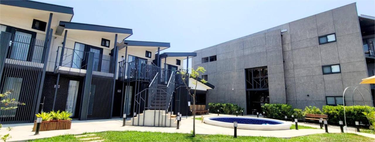 小琉球 ［琉球（リウチウ）］一軒家（230m²）｜ 1ベッドルーム／1バスルーム Bed & Breakfast エクステリア 写真
