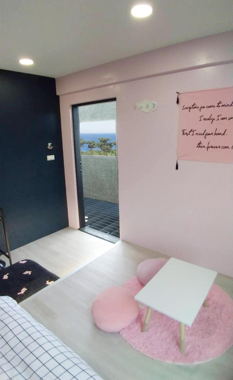 小琉球 ［琉球（リウチウ）］一軒家（230m²）｜ 1ベッドルーム／1バスルーム Bed & Breakfast エクステリア 写真